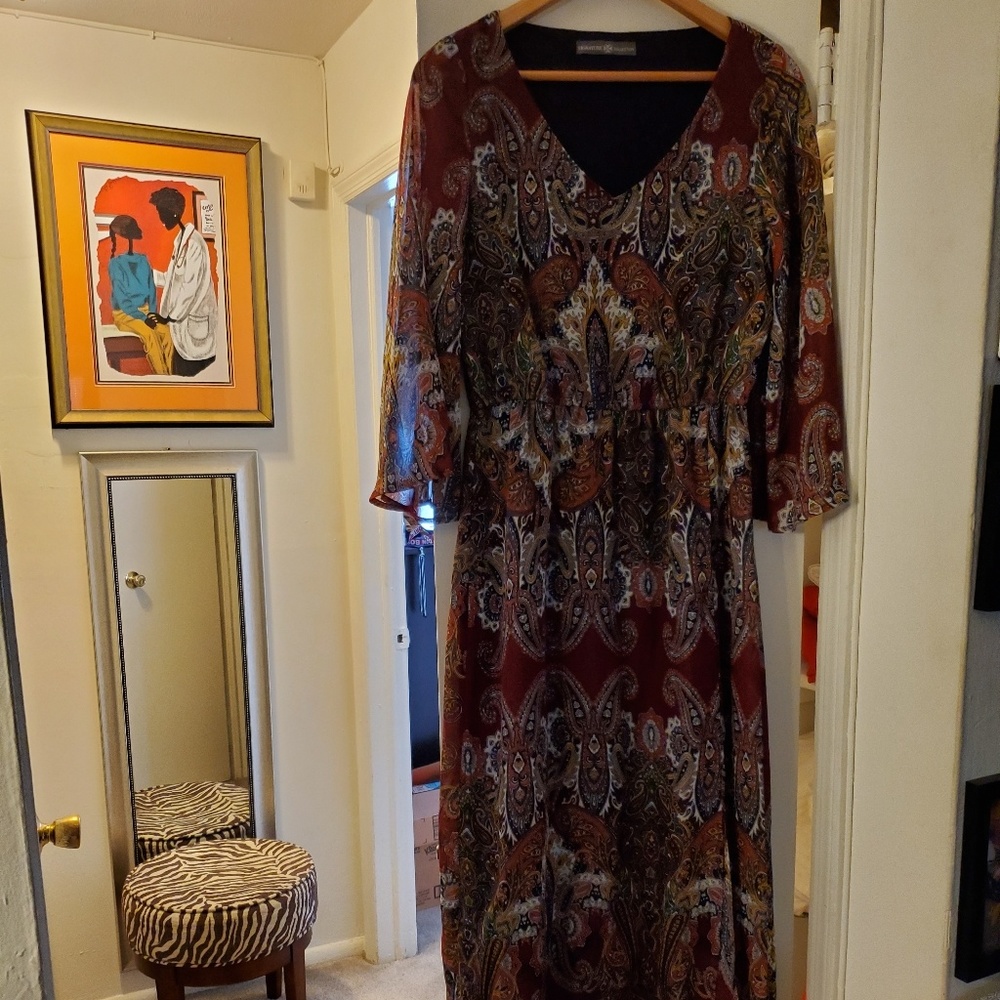Paisley point maxi dress